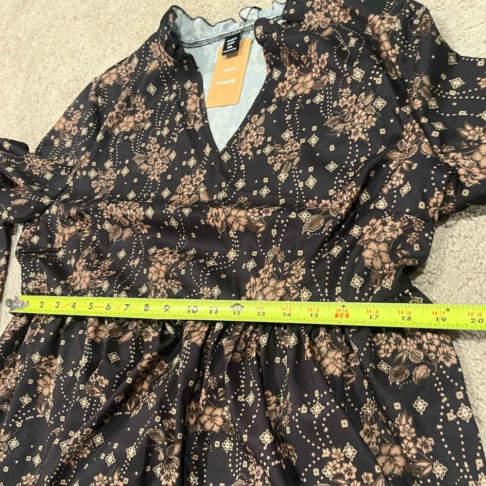Shein Long Sleeve Dress - Picture 3 of 10